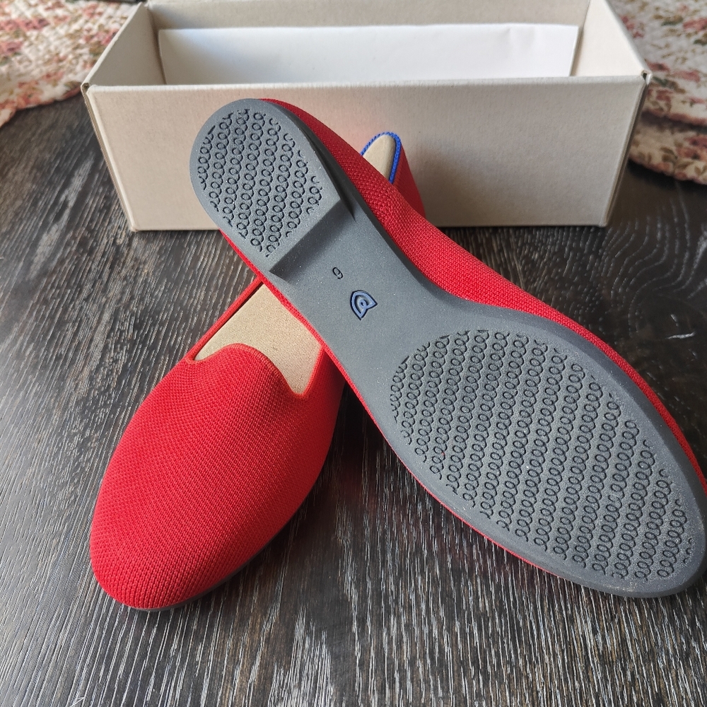 Rothy’s BOMBSHELL RED the lounge Loafer - Picture 2 of 5